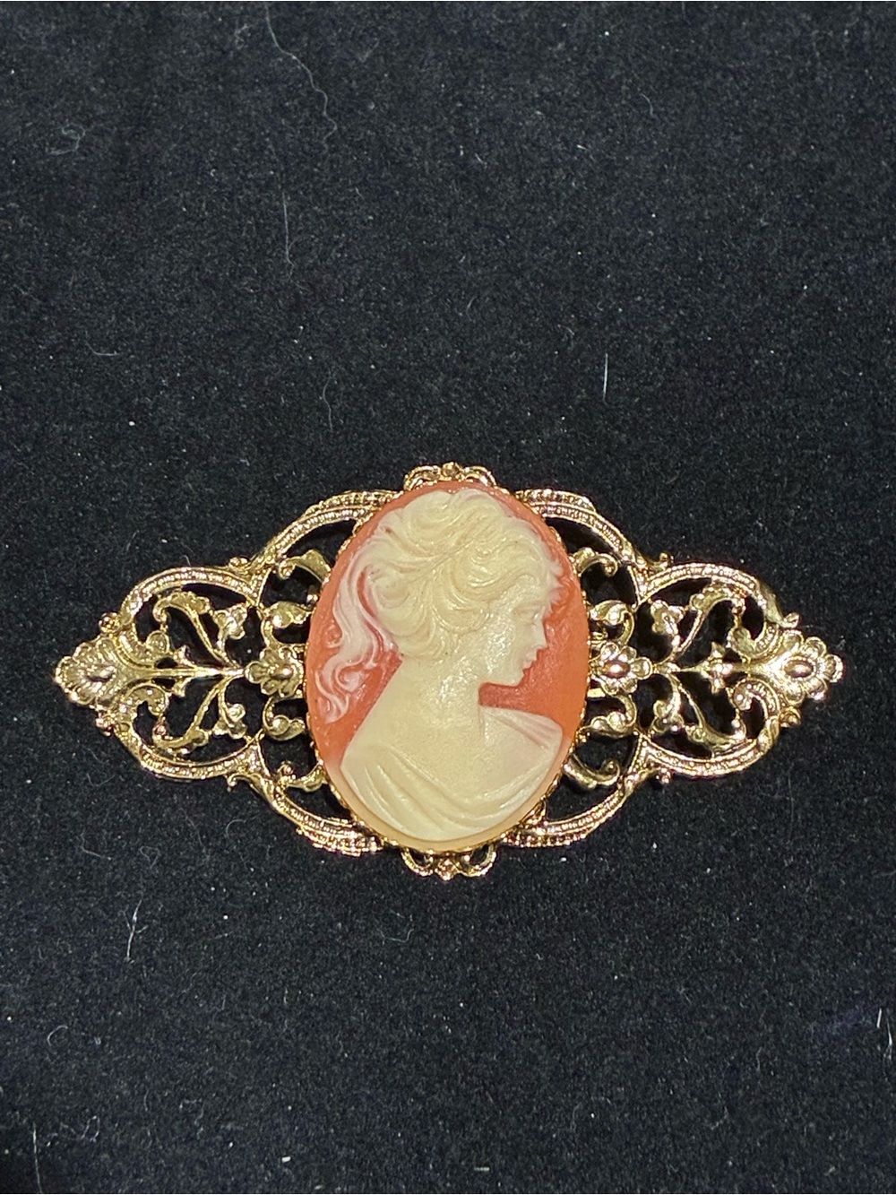 Vintage Ornate Gold Filigree Cameo Brooch